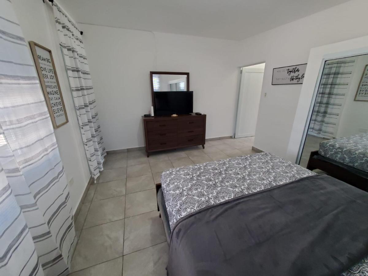 Aguadilla Sunrise Apt With Ac Wifi 8 Minute Walk From Crashboat Beach Exterior foto